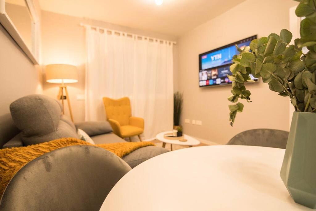 Luxury & Cosy City Center-Wifi Малага Екстер'єр фото